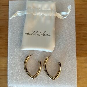 NWOT Ettika Mara Elongated Hoop Earrings 18K Gold Plated